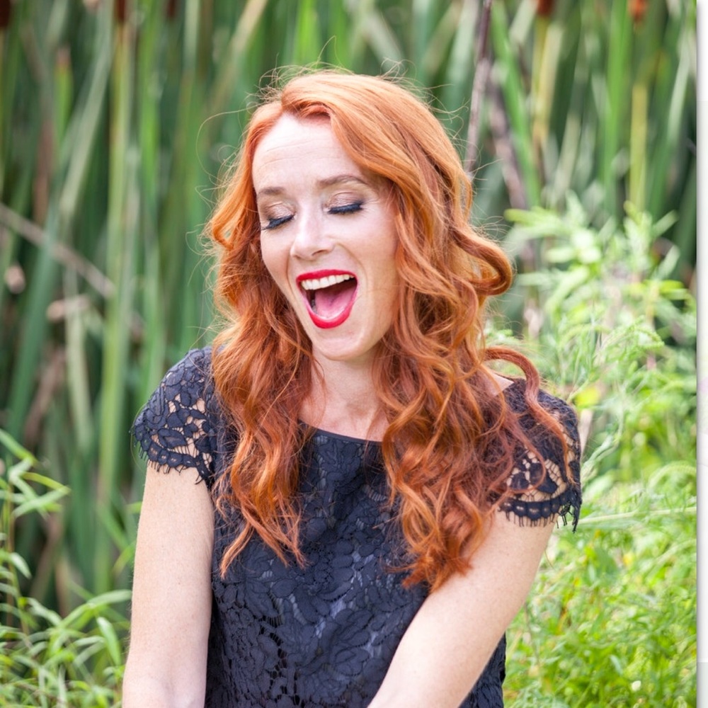 Meet your Posher, Hillary. Social: boutique227